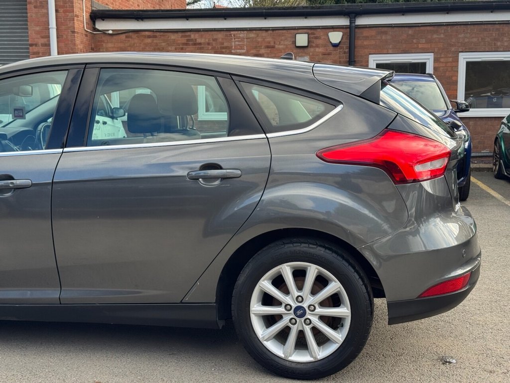 Used Ford Focus 2017 for sale - 76386630: Photo 20