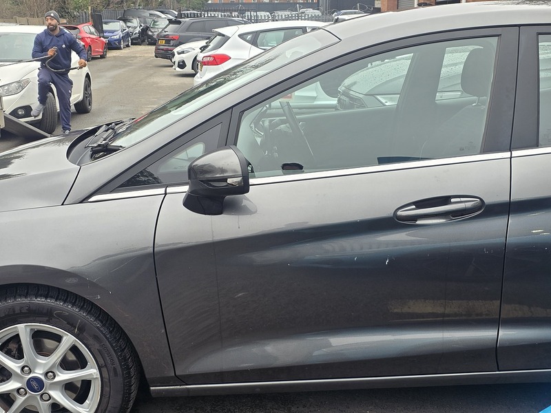 Used Ford Fiesta 2017 for sale - 77418329: Photo 23