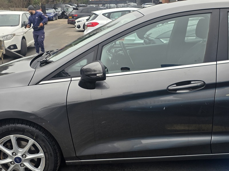 Used Ford Fiesta 2017 for sale - 77418329: Photo 24