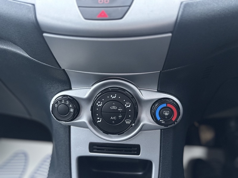 Used Ford Fiesta 2012 for sale - 77700804: Photo 17