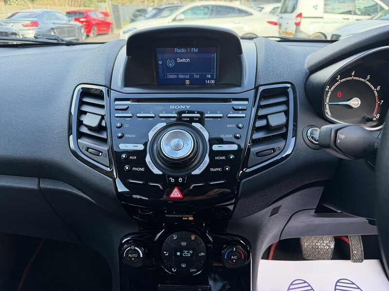 Used Ford Fiesta 2016 for sale - 77356861: Photo 36