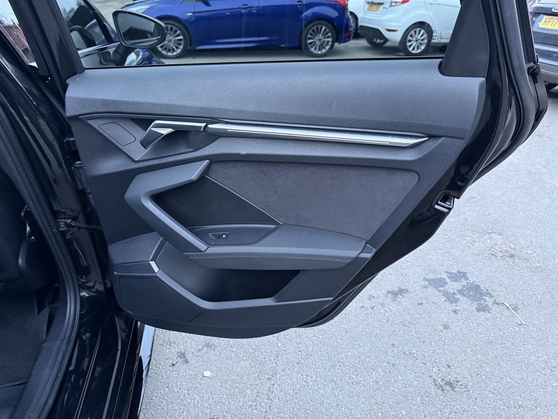 Used Audi RS3 2023 for sale - 77693922: Photo 44