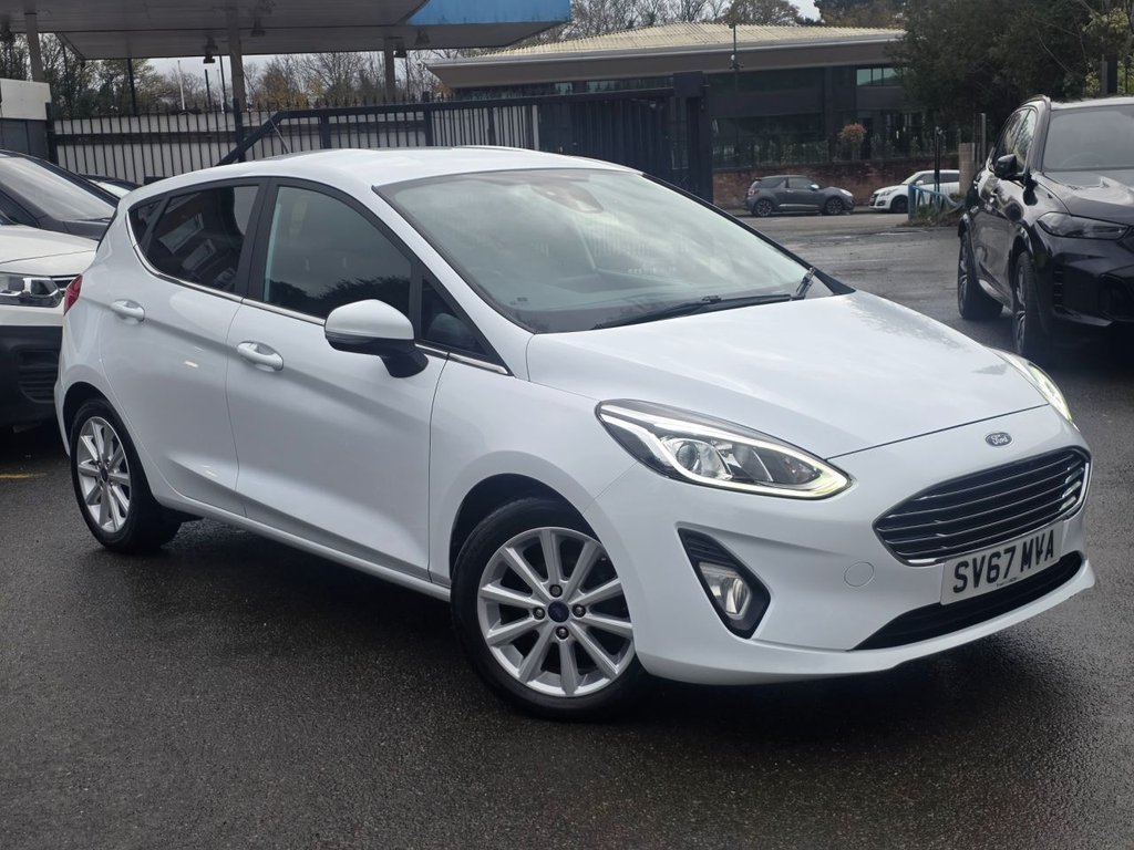 Used Ford Fiesta 2017 for sale - 76546636: Photo 1