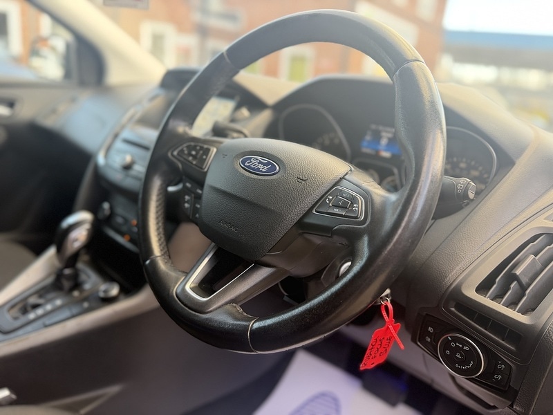 Used Ford Focus 2017 for sale - 78077237: Photo 3