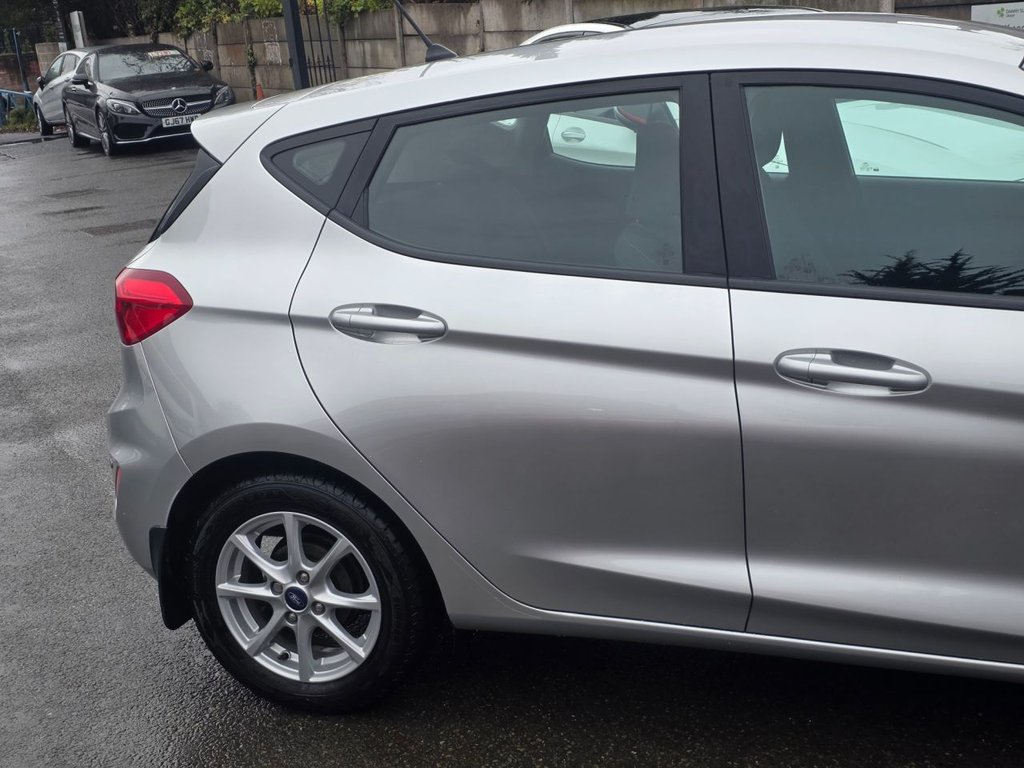 Used Ford Fiesta 2019 for sale - 76406509: Photo 8