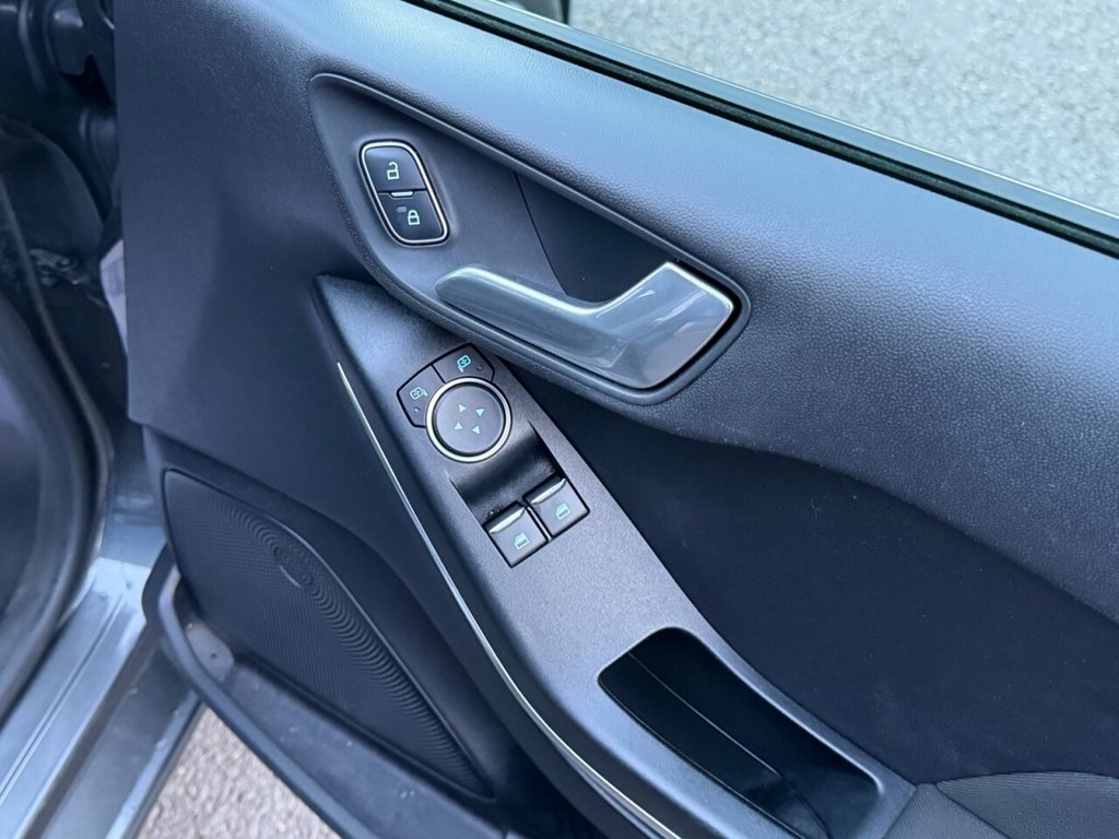 Used Ford Fiesta 2018 for sale - 76914725: Photo 45