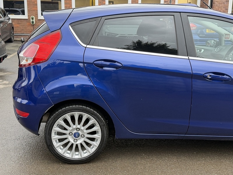 Used Ford Fiesta 2014 for sale - 77365249: Photo 11