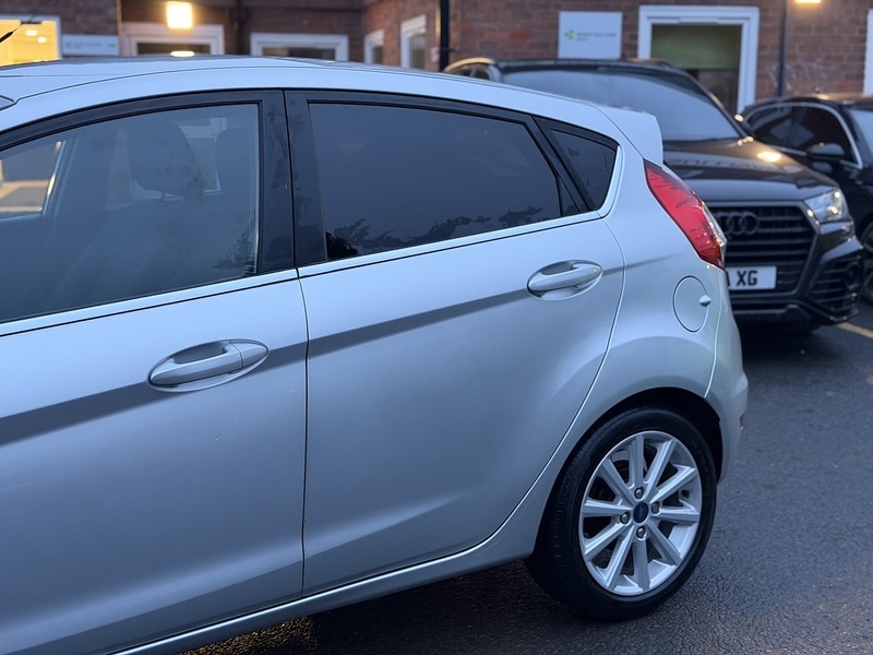 Used Ford Fiesta 2015 for sale - 77149330: Photo 12