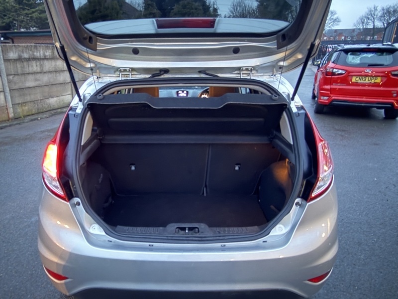 Used Ford Fiesta 2015 for sale - 77149330: Photo 16