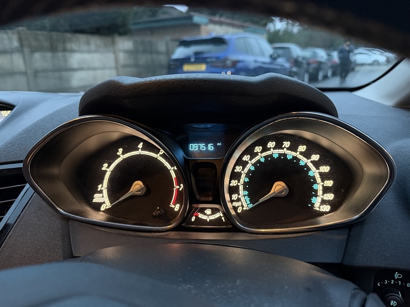 Used Ford Fiesta 2015 for sale - 77149330: Photo 21