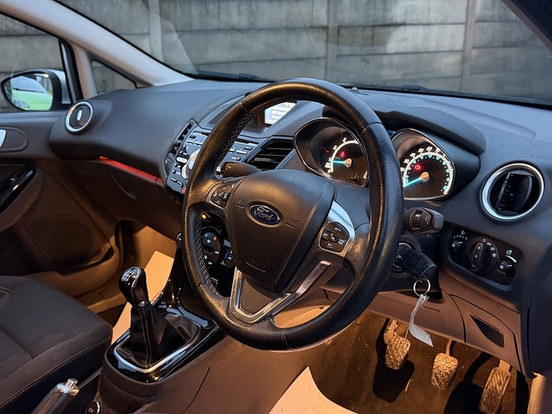 Used Ford Fiesta 2015 for sale - 77149330: Photo 26
