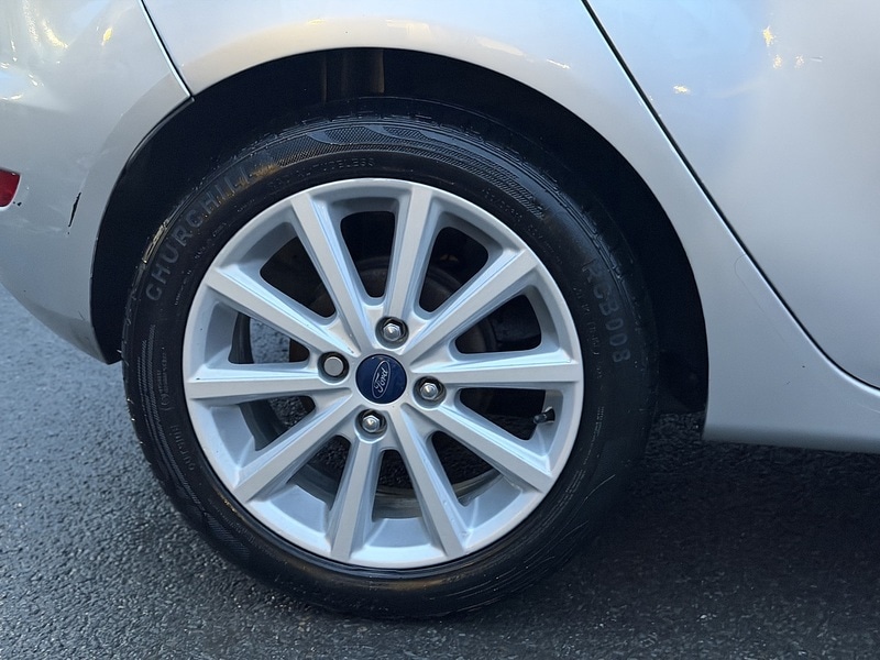 Used Ford Fiesta 2015 for sale - 77149330: Photo 31