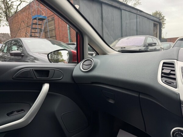 Used Ford Fiesta 2009 for sale - 76313031: Photo 25