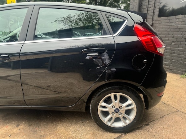 Used Ford Fiesta 2016 for sale - 76256195: Photo 21