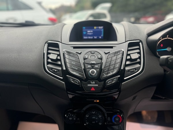 Used Ford Fiesta 2016 for sale - 76256195: Photo 27