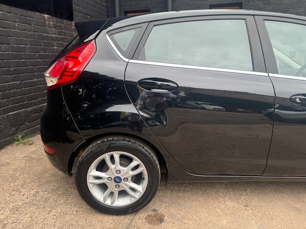 Used Ford Fiesta 2016 for sale - 76256195: Photo 9