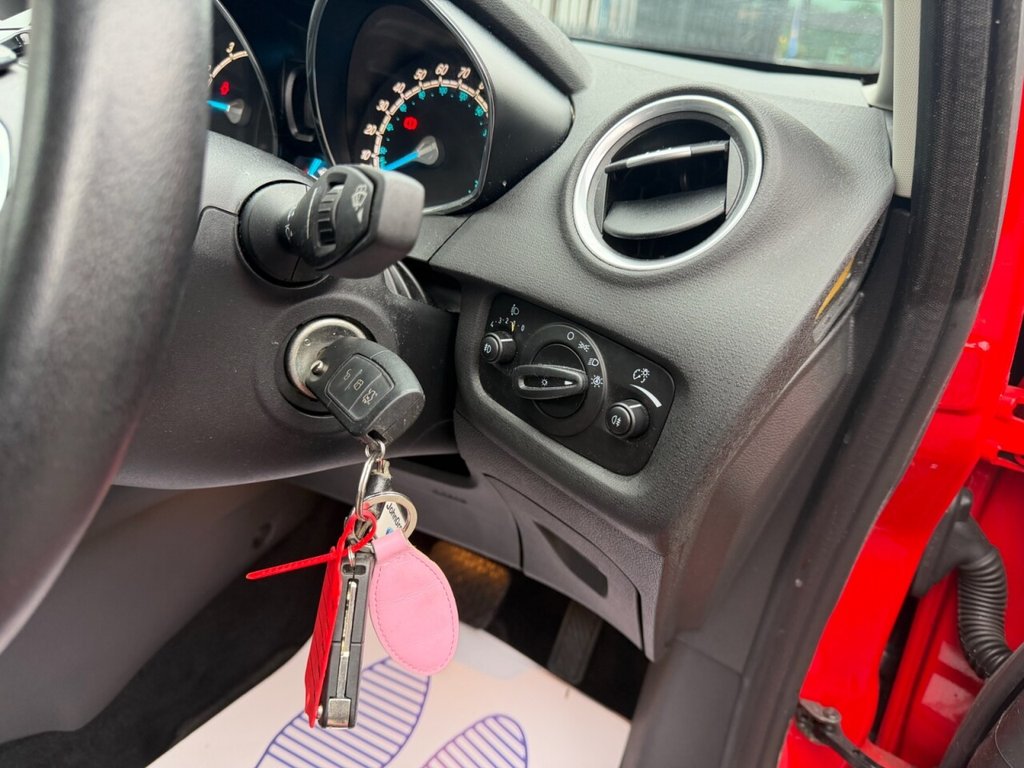 Used Ford Fiesta 2013 for sale - 76595974: Photo 38