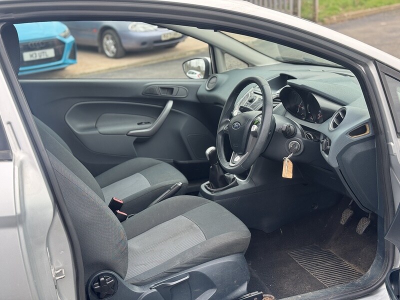 Used Ford Fiesta 2010 for sale - 77720676: Photo 15