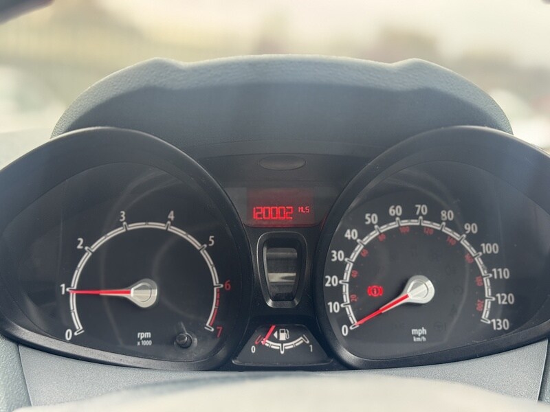 Used Ford Fiesta 2010 for sale - 77720676: Photo 24