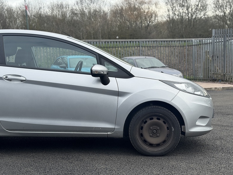 Used Ford Fiesta 2010 for sale - 77720676: Photo 5
