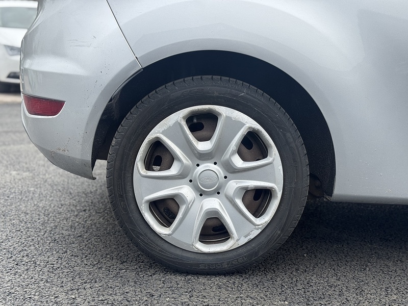 Used Ford Fiesta 2010 for sale - 77720676: Photo 6