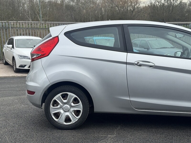 Used Ford Fiesta 2010 for sale - 77720676: Photo 8