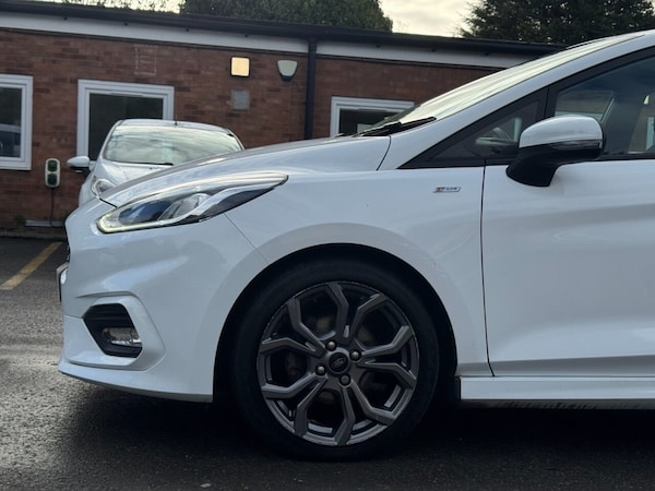 Used Ford Fiesta 2018 for sale - 76333792: Photo 15