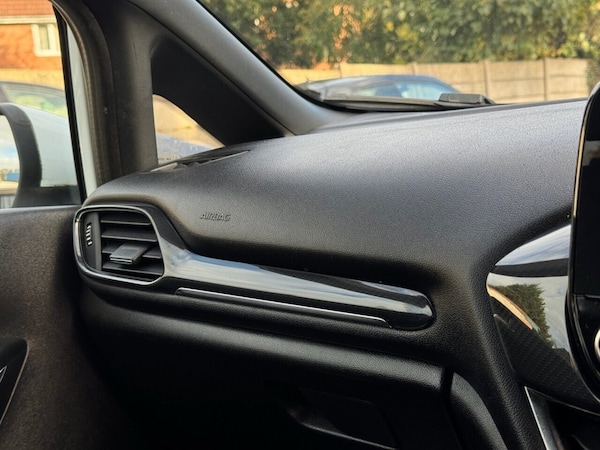 Used Ford Fiesta 2018 for sale - 76333792: Photo 31