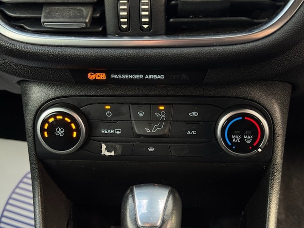 Used Ford Fiesta 2018 for sale - 76333792: Photo 32