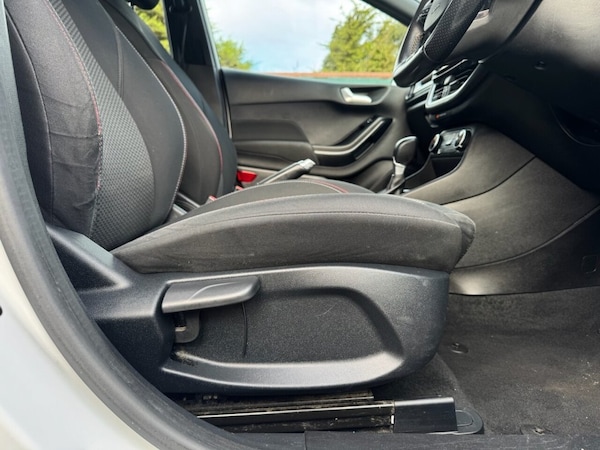 Used Ford Fiesta 2018 for sale - 76333792: Photo 36