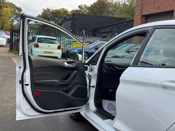 Used Ford Fiesta 2018 for sale - 76333792: Photo 37