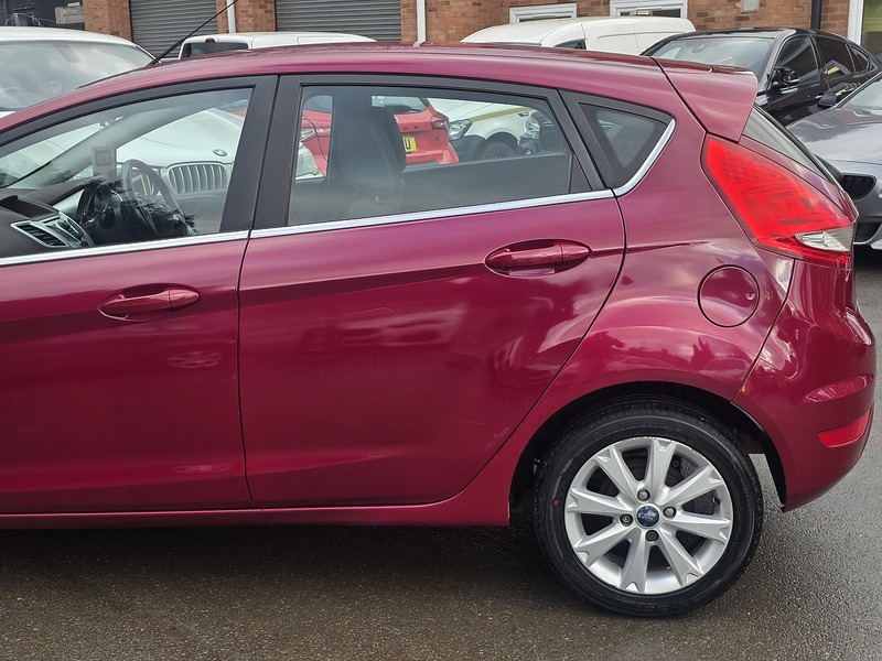 Used Ford Fiesta 2010 for sale - 77149255: Photo 17