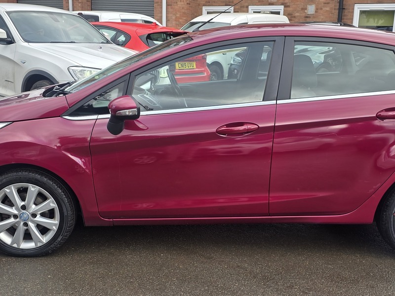 Used Ford Fiesta 2010 for sale - 77149255: Photo 19