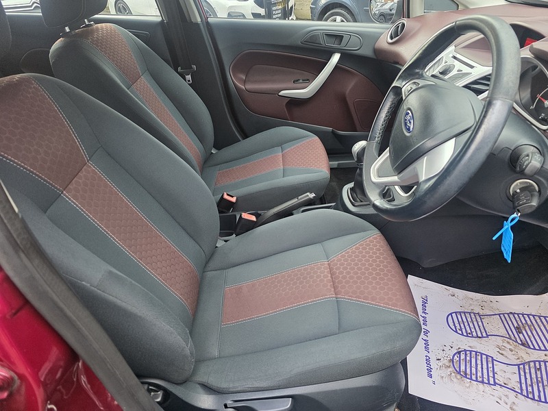 Used Ford Fiesta 2010 for sale - 77149255: Photo 25