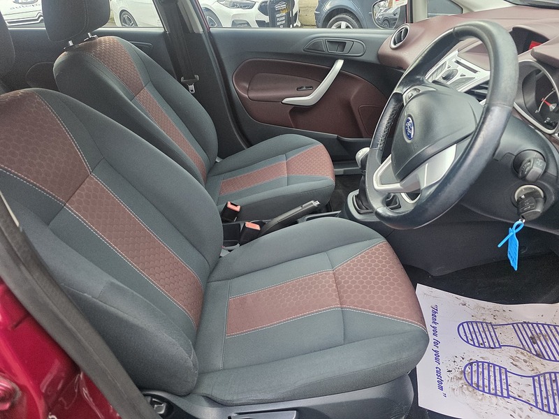 Used Ford Fiesta 2010 for sale - 77149255: Photo 26