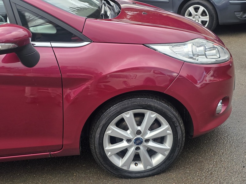 Used Ford Fiesta 2010 for sale - 77149255: Photo 4