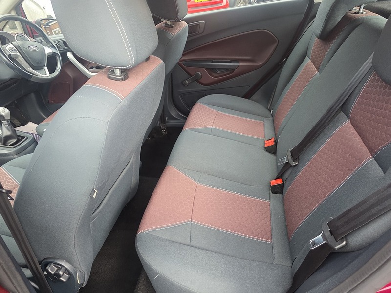 Used Ford Fiesta 2010 for sale - 77149255: Photo 41