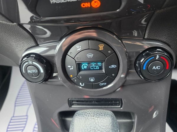 Used Ford Fiesta 2014 for sale - 76261027: Photo 40