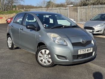 Used Toyota Yaris 2010 for sale - 79300999: Photo
