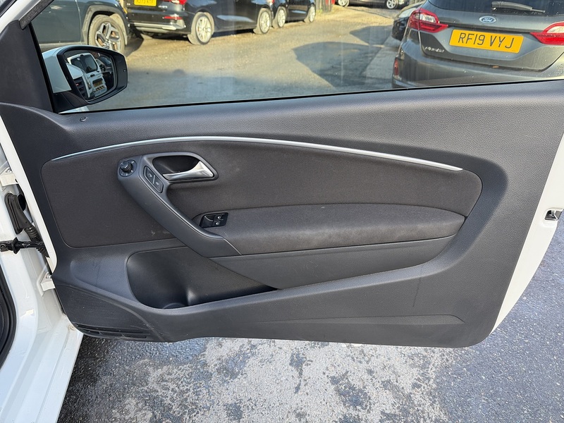 Used Volkswagen Polo 2017 for sale - 77149257: Photo 16