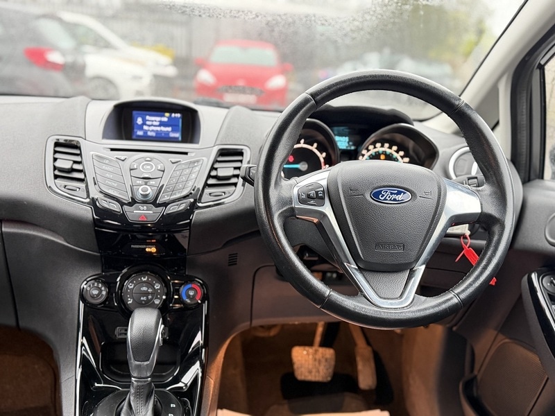 Used Ford Fiesta 2016 for sale - 77850855: Photo 12