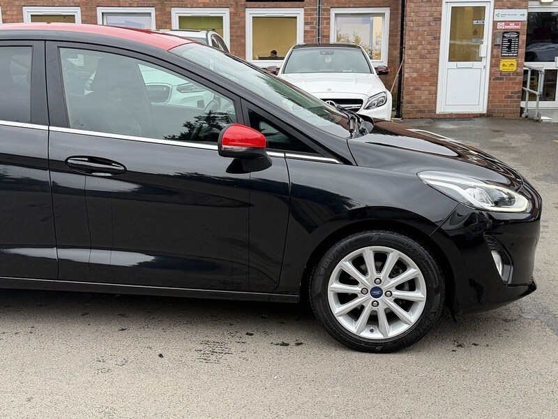 Used Ford Fiesta 2017 for sale - 77643331: Photo 16