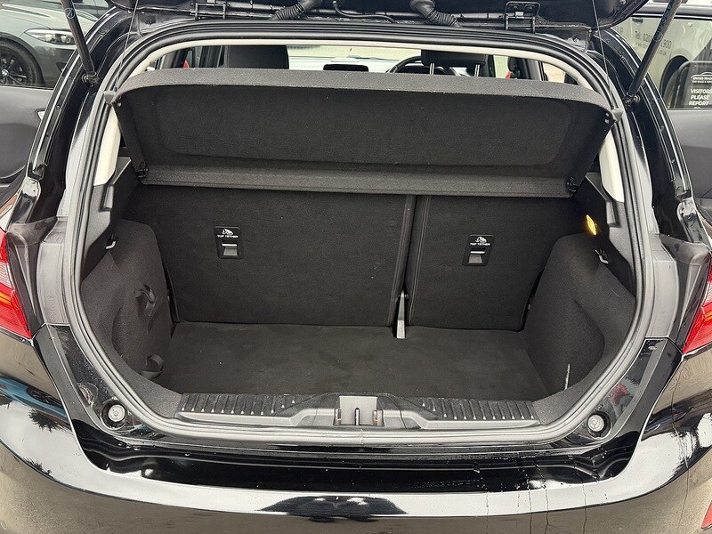 Used Ford Fiesta 2017 for sale - 77643331: Photo 22