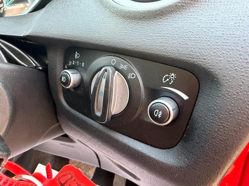 Used Ford Fiesta 2013 for sale - 77149372: Photo 32