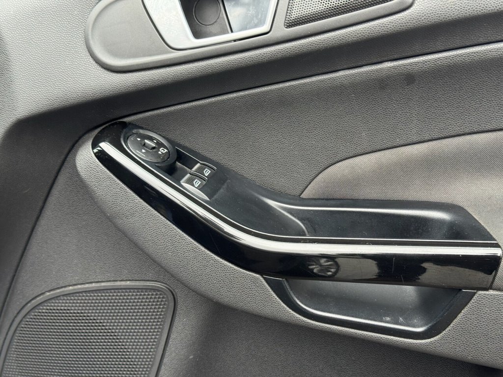 Used Ford Fiesta 2017 for sale - 76520729: Photo 30