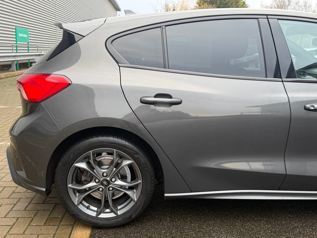 Used Ford Focus 2019 for sale - 76826499: Photo 24