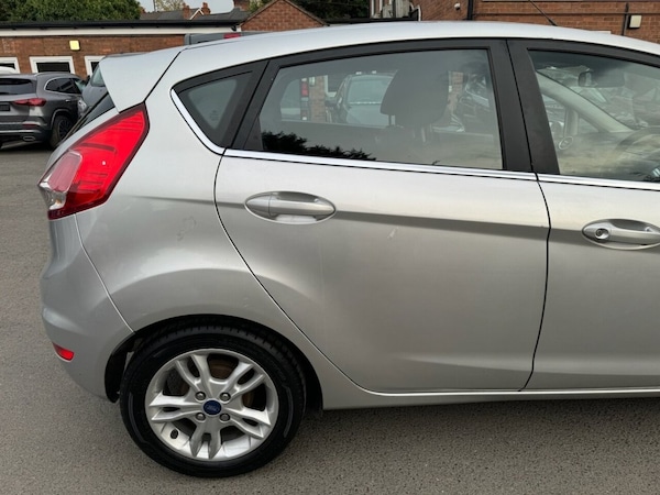 Used Ford Fiesta 2017 for sale - 76256027: Photo 12