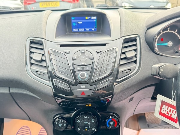 Used Ford Fiesta 2017 for sale - 76256027: Photo 30