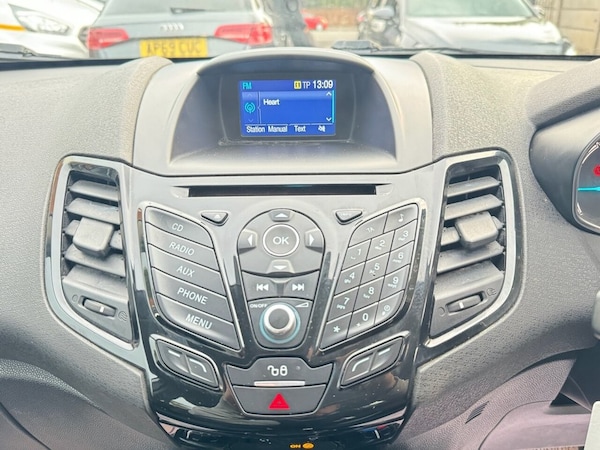 Used Ford Fiesta 2017 for sale - 76256027: Photo 31