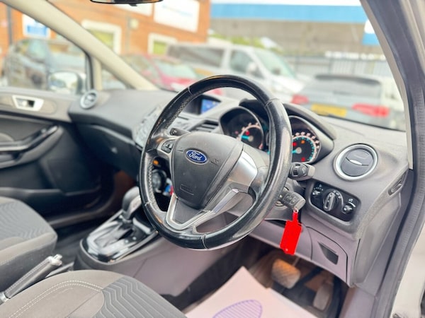 Used Ford Fiesta 2017 for sale - 76256027: Photo 3